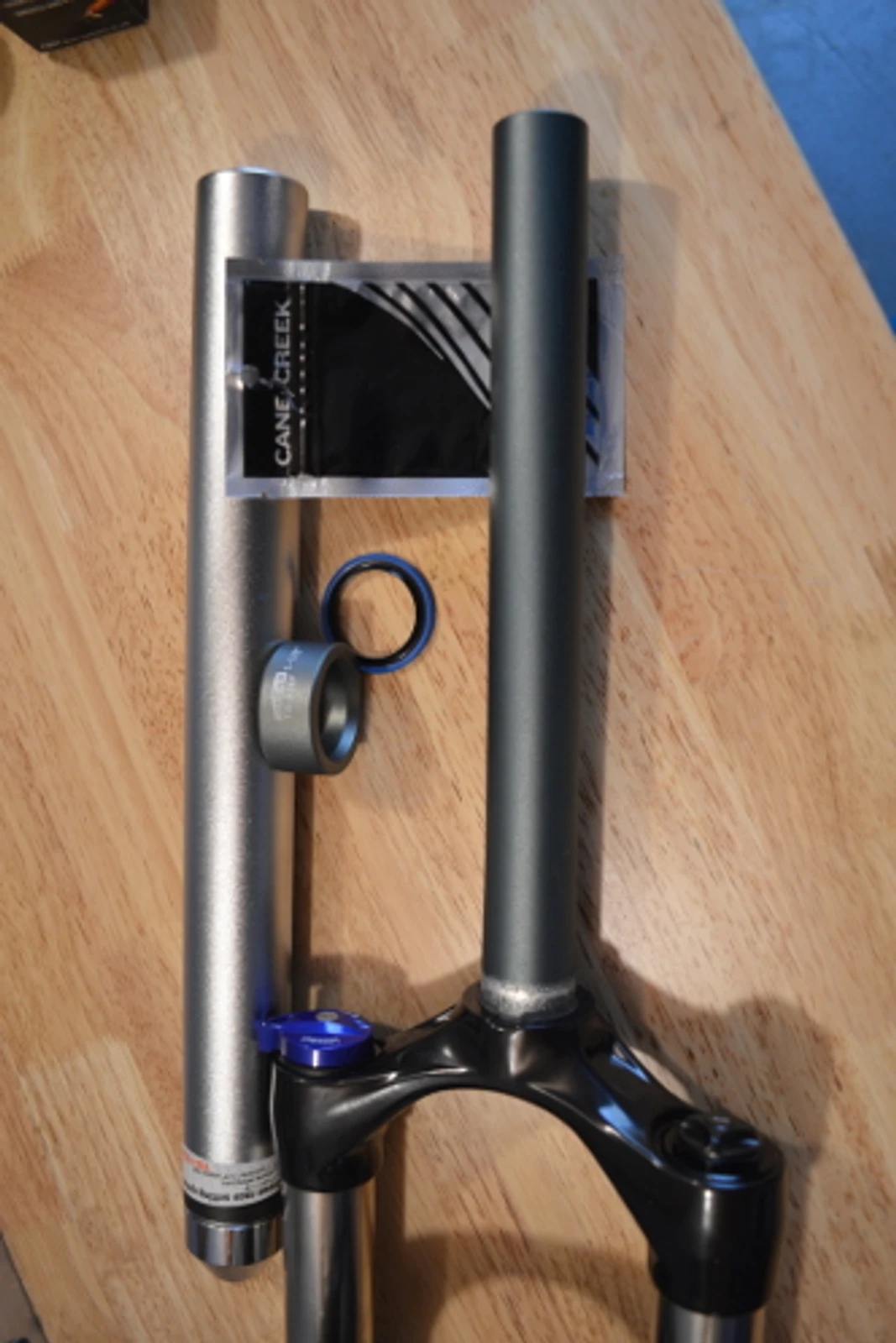 Préparation d’une fourche pour installation sur vélo de montagne